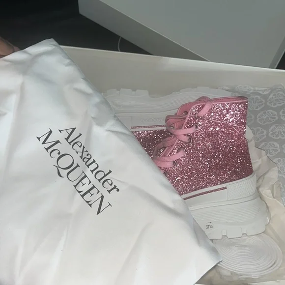 pink alexander mcqueens boots size 37 never worn comes with box and dust bag - Picture 3 of 12